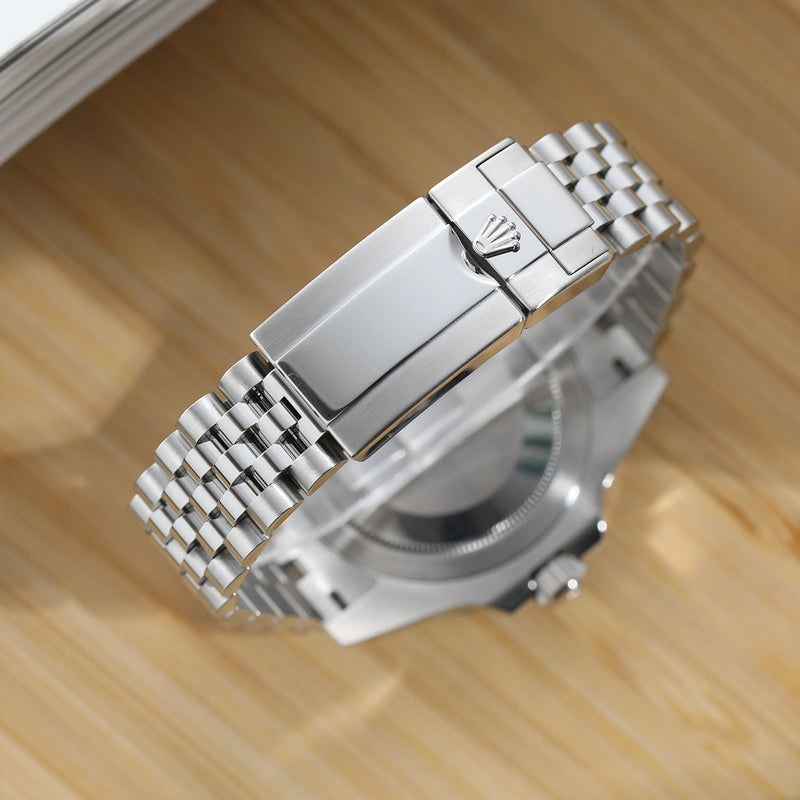 GMT-Master II 'Pepsi' - 126710BLRO